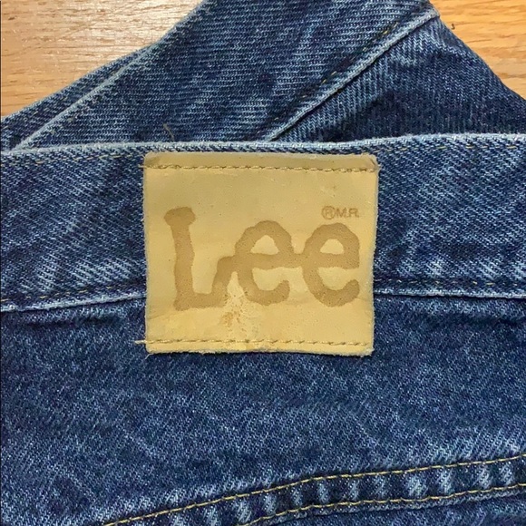 Lee Lace Trim Shorts - Picture 3 of 3